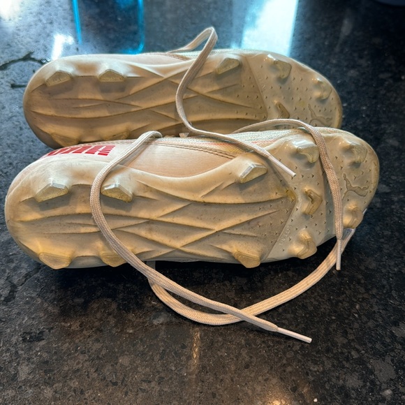 Kid’s cleats - Picture 6 of 6